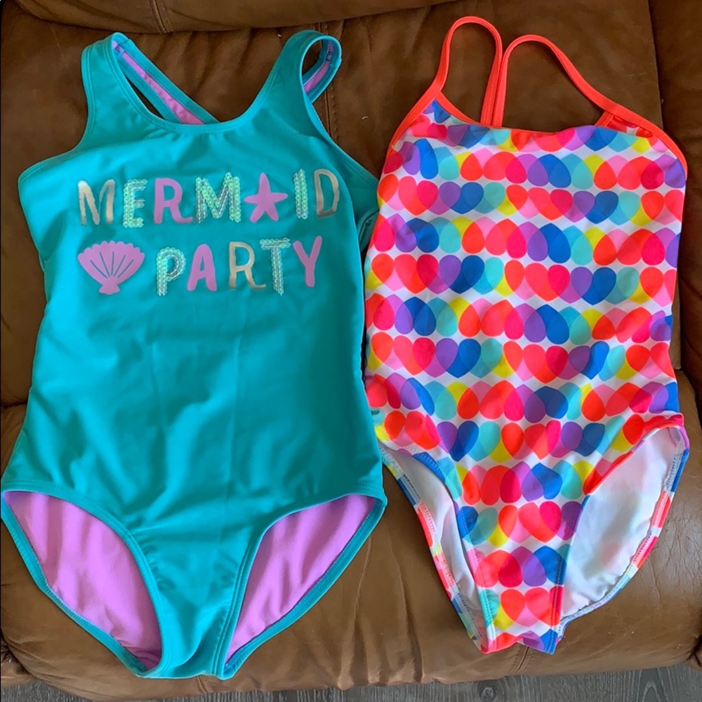 2 swim suits